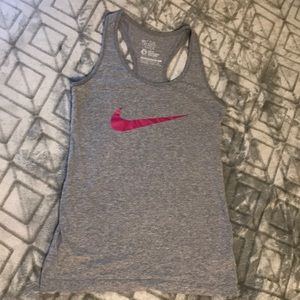 Nike top